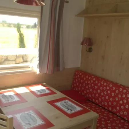 Domaine La Via Regia : Les Chalets Perpignano