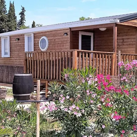 Domaine La Via Regia : Les Chalets * Perpignano